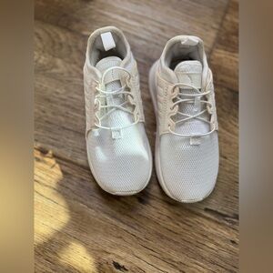 Toddler 9c White Adidas’s Sneakers